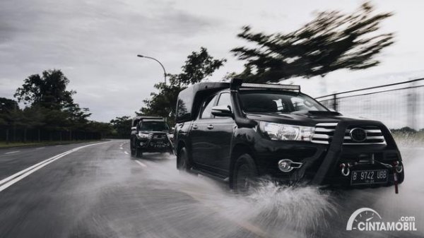 Ini Dia Daftar Hotline Emergency Road Assistance Mobil Selama Banjir Jakarta 2020