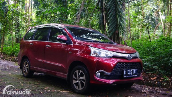 Jadi Mobil Sejuta Umat, Inilah Kelebihan Dan Kekurangan Toyota Avanza