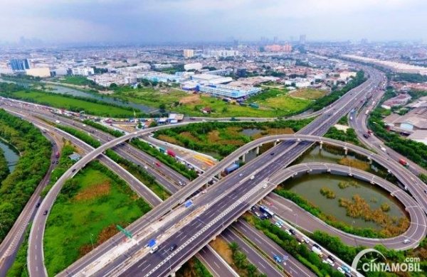 Beredar Surat Transportasi Jabodetabek Akan Dibatasi, Jalan Tol Ditutup