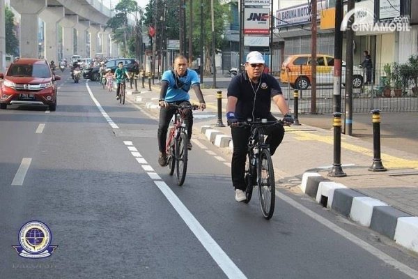 Tips Menghadapi Pesepeda Di Jalan Raya