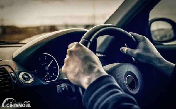Ternyata Ini Penyebab Power Steering Berat dan Cara Mencegahnya