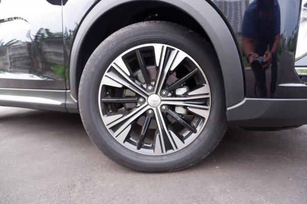 Begini Perawatan Ban Mobil yang Benar Agar Awet