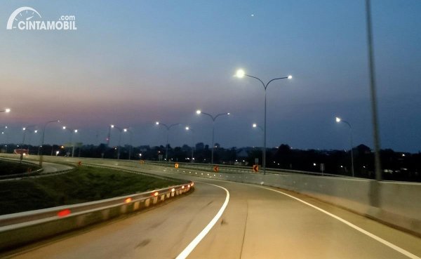 Mengenal Standar Pelayanan Minimal Jalan Tol
