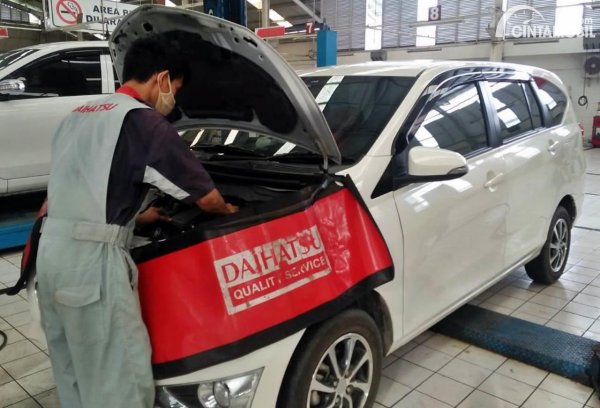 10 Rekomendasi Oli Mobil Sigra Terbaik