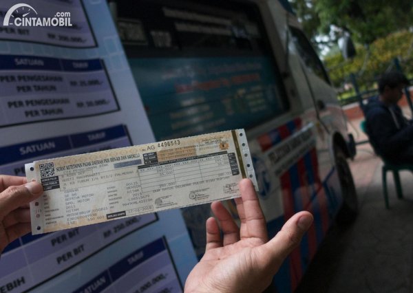 Nggak Cuma Lewat Samsat, Ini Cara Cek Pajak Mobil Jakarta