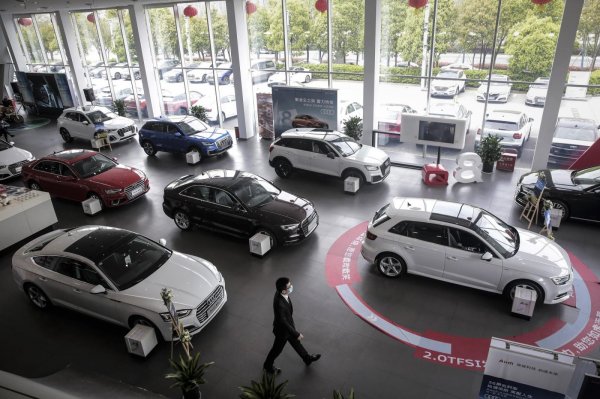 Fantastis, Segini Angka Penjualan Mobil di China Setiap Bulan