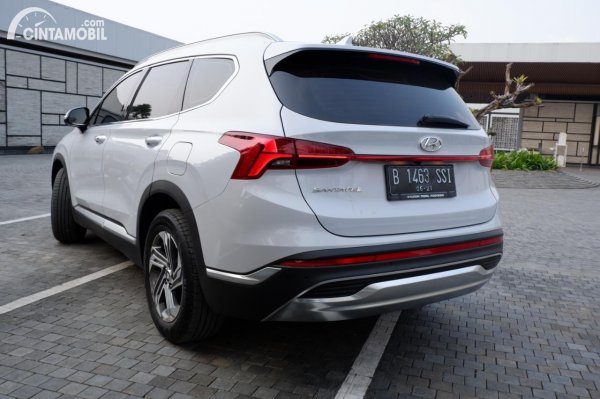 Review Hyundai Santa Fe Bensin 2021: Bagi Yang Mengutamakan ...