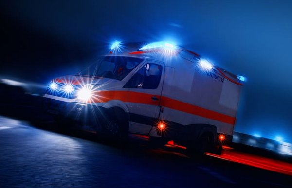 Lakukan Hal Berikut Jika Mendengar Sirene Ambulance di Belakang!