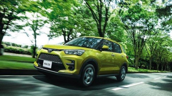 Suzuki Ignis vs Toyota Raize, Mana Yang Lebih Menarik Untuk Dipilih?