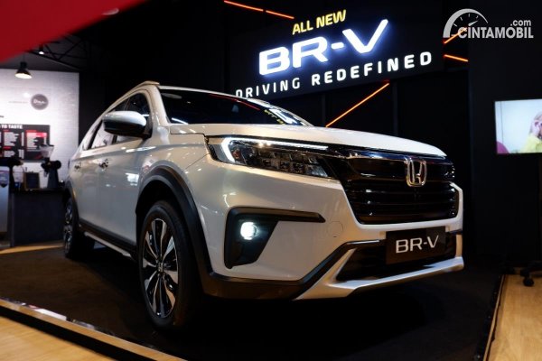 Mitsubishi Xpander Cross vs Honda All New BR-V, Mana Lebih Unggul?