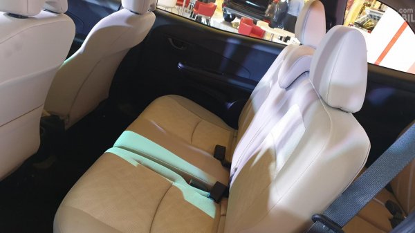 Tips Perawatan Jok Mobilio, Sudah Kulit apa Masih Fabric?