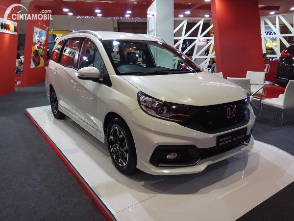 Spesifikasi dan Harga Velg Mobilio OEM, Lebih Murah dari Bengkel Umum?