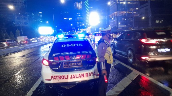 PPKM Level 3 di Libur Nataru Batal Berlaku, Ini Peraturan Penggantinya
