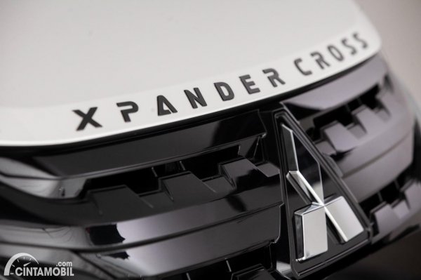 Emblem Xpander Cross 2022
