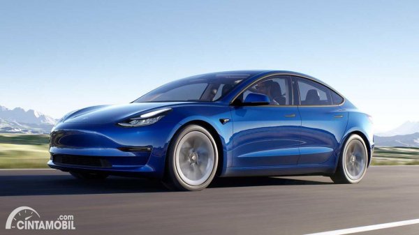 mobil baru Tesla Model 3 di Eropa