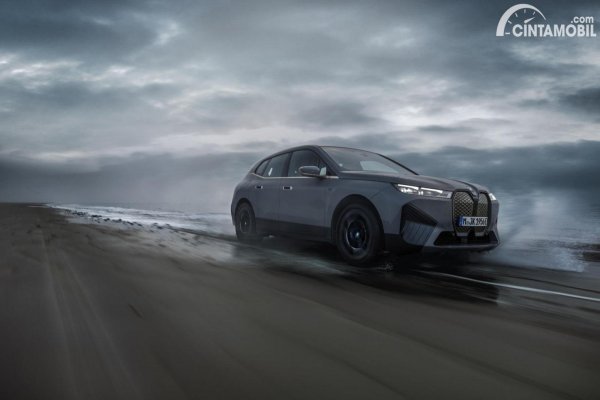 BMW iX M60 Dirilis, Mobil Listrik Rp 1,5 Miliar Bertorsi 1.100 Nm