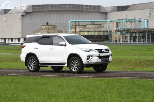 Toyota Fortuner 2.8 Bikin Raja Ugal Cipali Bertambah?