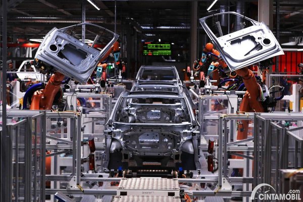 Gawat! Transisi Mobil Listrik Pangkas 73.000 Pekerjaan di Italia