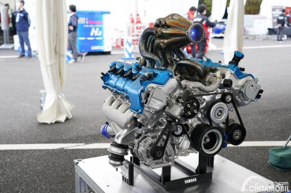 Toyota Land Cruiser 300 Bakal Pakai Mesin V8 Bertenaga Air