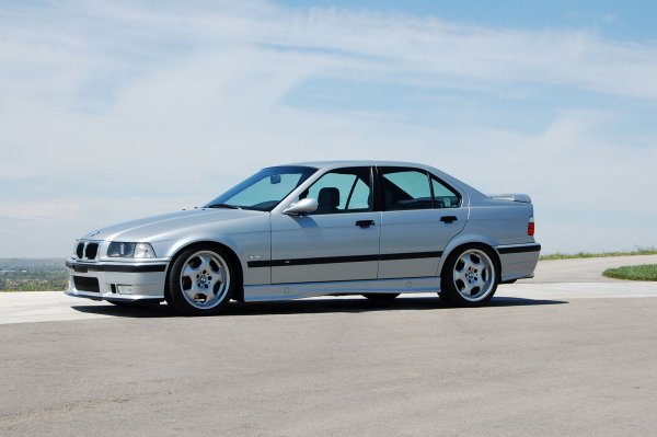 Kepincut BMW E36? Ketahui 'Penyakit' yang Umum Dialami