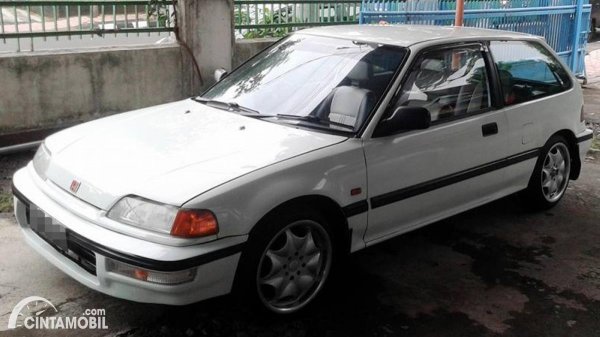 Ini Hal-hal yang Perlu Diperhatikan Sebelum Membeli Mobil Civic Lama