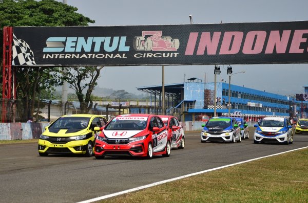 Honda Racing Indonesia Perkenalkan Line Up Pebalap untuk Musim 2022