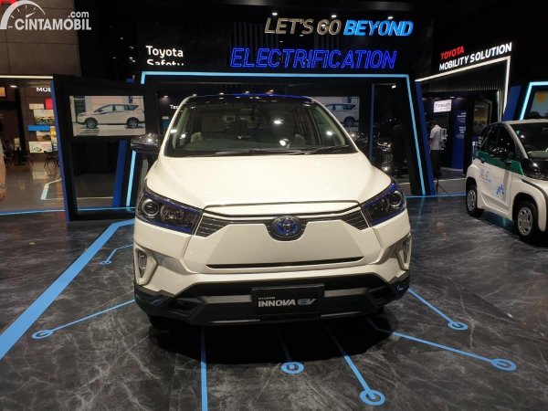 Apakah Kijang Innova Cocok Sebagai EV Perdana Toyota? Tentu Tidak