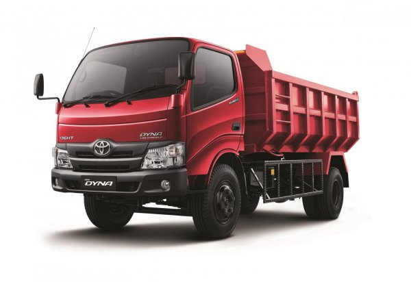Toyota Hiace dan Dyna Terima Update Euro IV, Harga Naik Rp 28 Jutaan