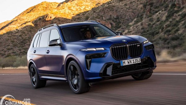 SUV Terbesar BMW X7 2022 Bawa Sistem Baru dan Torsi Monster 800 Nm