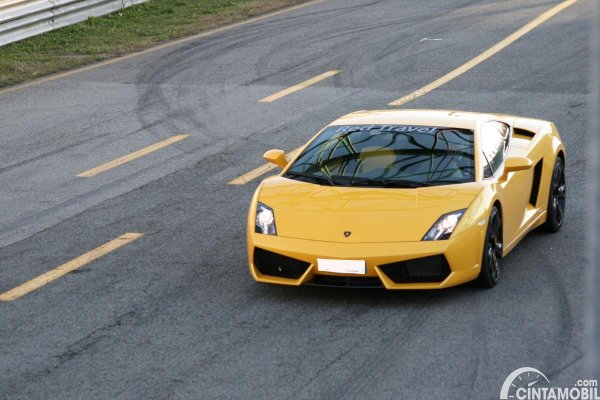 mobil baru Lamborghini Gallardo