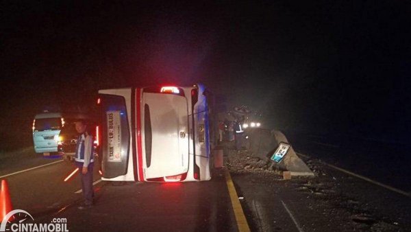 Kecelakaan KM 92 Tol Cipularang, ‘Bus Keluar Jalur Khusus Harus ...