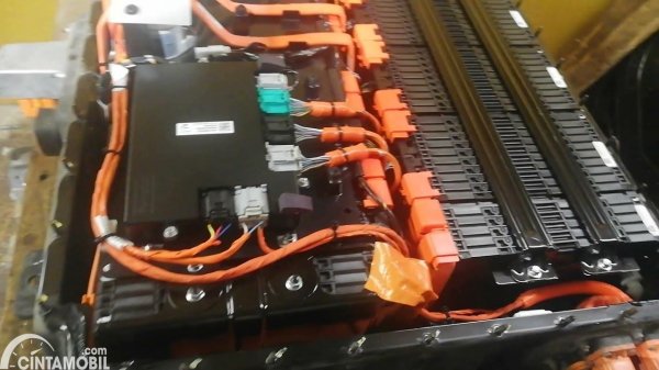 Sekeluarga Kaget, Ganti Baterai Lebih Mahal dari Harga Beli Mobil Listrik Bekas