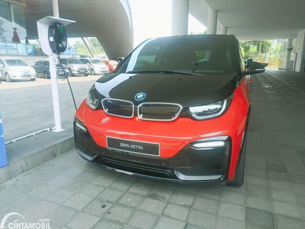 Stasiun Pengisian Mobil Listrik BMW Diresmikan di Serpong, Gratis bagi Semua Merek