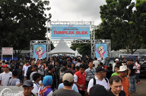 Tempatnya Suku Cadang Langka, Otobursa Tumplek Blek Lahir di Era Krismon