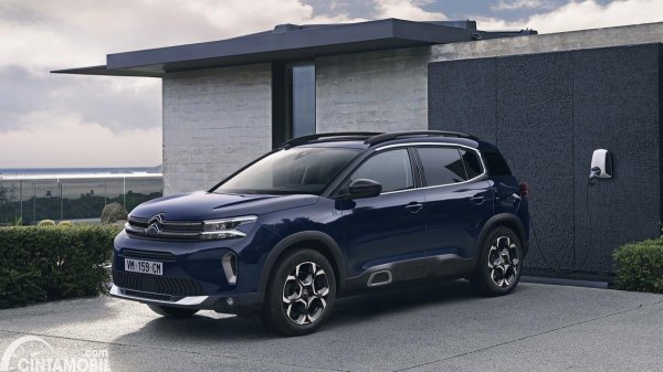 Sudah Dirilis di Indonesia, Citroen C5 Kini Punya Versi Hybrid