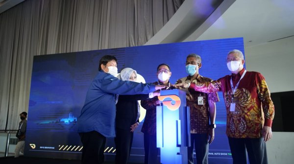 GIIAS Semarang Resmi Dibuka, Dihiasi Mobil Hybrid dan Elektrik