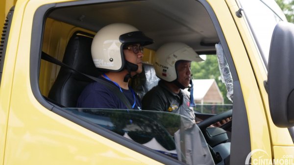 FUSO Indonesia Ajak 100 Sopir Truk Ke Sirkuit Sentul, Mau Balapan?