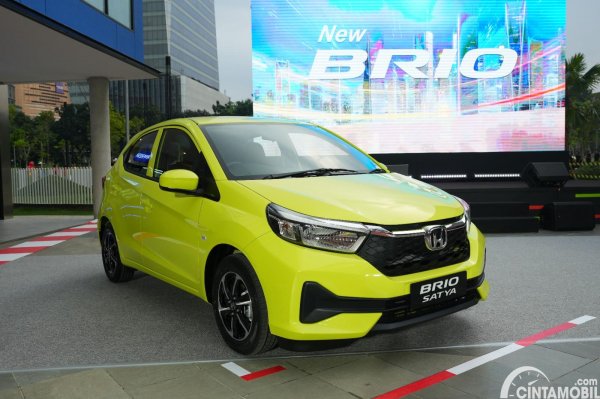 Kenapa LCGC Pas Jadi Mobil Pertama Kamu? Ini 10 Alasannya