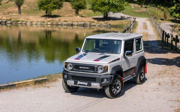 Suzuki Jimny Rhino Edisi Terbatas Debut di Malaysia, dengan Chrome Mirror dan Beberapa Off-Road Bits dan Livery Spesial