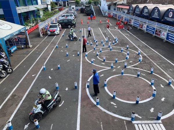 Evaluasi Ujian Praktik SIM: Tak Ada Jalur Zig-Zag dan Angka 8