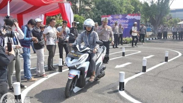 Tidak Ada Lagi Lintasan ‘8’, Ini 5 Materi Ujian Praktek SIM C Terbaru