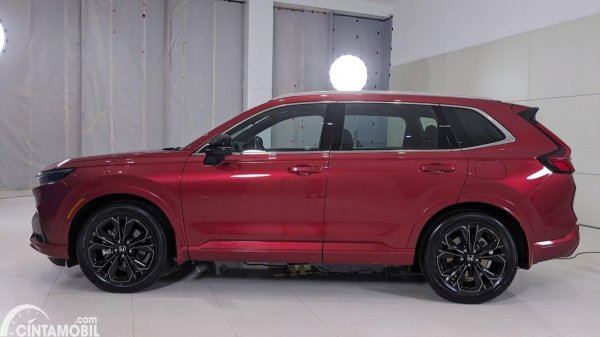 eksterior samping mobil baru Honda CR-V Hybrid 2023