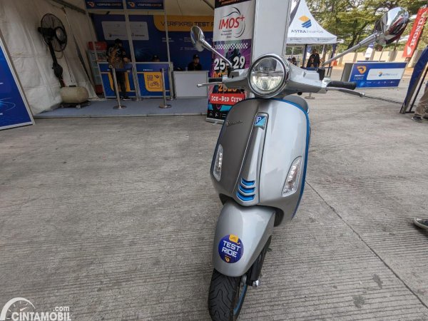 Punya Penanganan Khusus Berikut Cara Hidupkan Vespa Elettrica