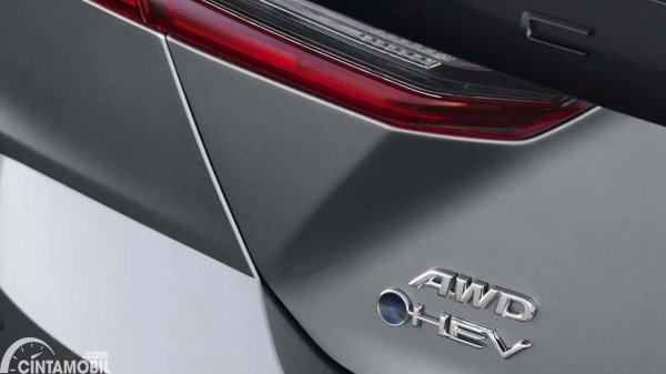 Pertama Kalinya, Toyota Camry 2024 Dilengkapi Varian Hybrid