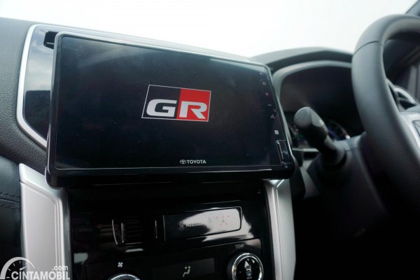 Ternyata Ini Alasan Di Balik Penggantian Head Unit Toyota Rush