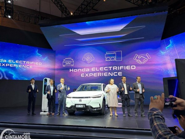 IIMS 2025: Hadirkan Livery Spesial Honda Civic Type R